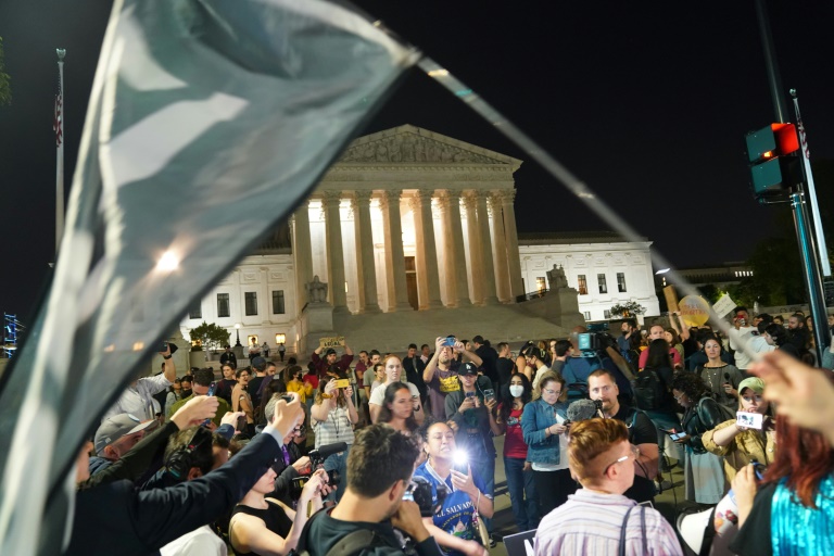 Supporters and opponents of abortion rights gathered to demonstrate outside the US Supreme Court hours after news of the leaked opinion. Supporters and opponents of abortion rights gathered to demonstrate outside the US Supreme Court hours after news of the leaked opinion.