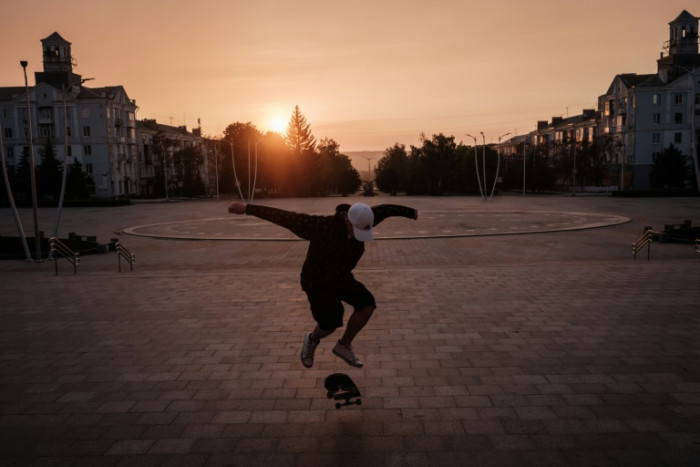'King of streets': Last skateboarder on Ukraine front - Vimarsana News