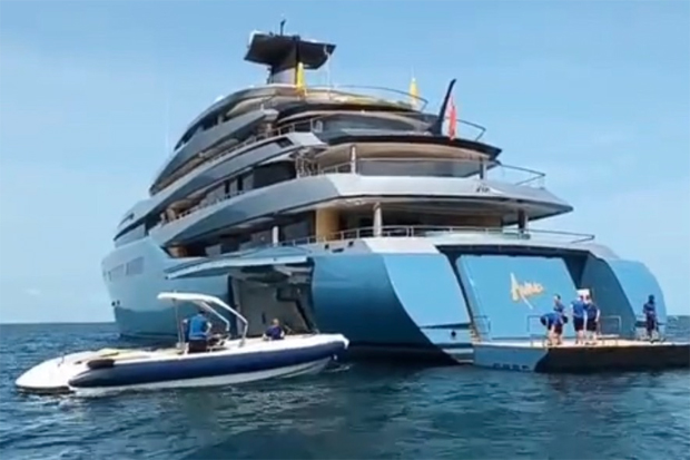 Superyacht of Tottenham Hotspur owner arrives in Pattaya