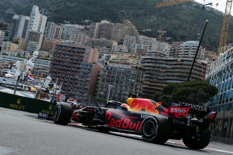 Verstappen mastering the streets of Monaco in 2021 Verstappen mastering the streets of Monaco in 2021
