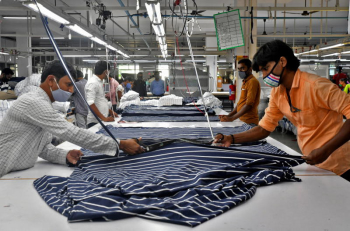 Cotton rally squeezes Asian garment makers, threatens Covid recovery - Vimarsana News
