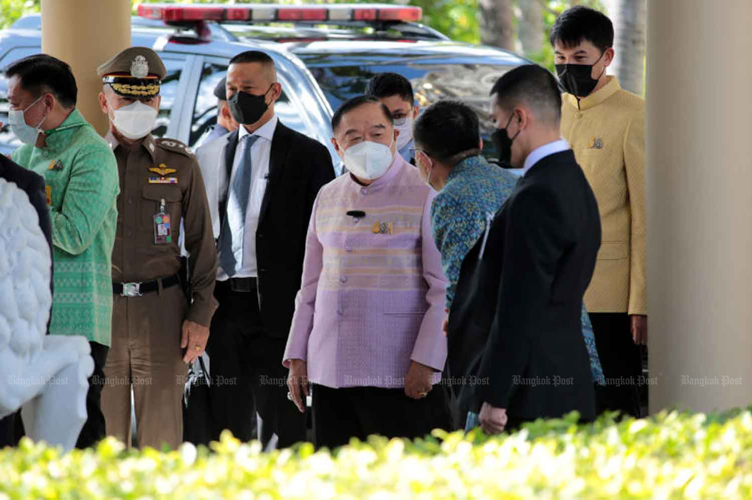 Deputy Prime Minister Prawit Wongsuwon, centre, is at Government House on Tuesday. (Photo: Chanat Katanyu)