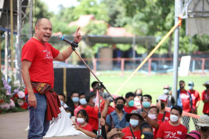 Calling on the red shirts: Pheu Thai needs you to beat the dope vote! - Vimarsana News