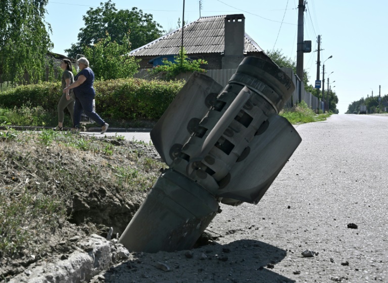 Fighting rages in eastern Ukraine as NATO pushes expansion 