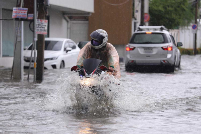 Gaps in flood wall render Bangkok vulnerable - Vimarsana News