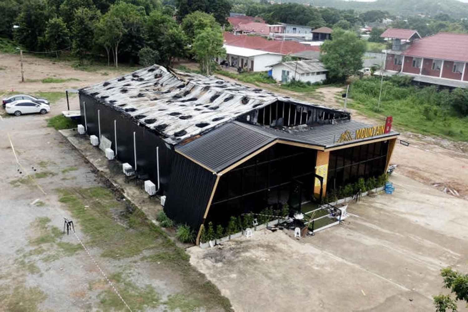 The exterior of the fire-gutted Mountain B pub after the blaze on Aug 5, in Sattahip district, Chon Buri. (Photo: Sawang Boriboon Foundation)