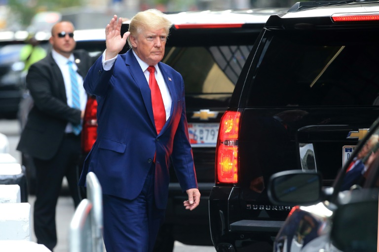 The Justice Department is opposing the release of the affidavit justifying the search of Donald Trump's Florida home. The Justice Department is opposing the release of the affidavit justifying the search of Donald Trump's Florida home.
