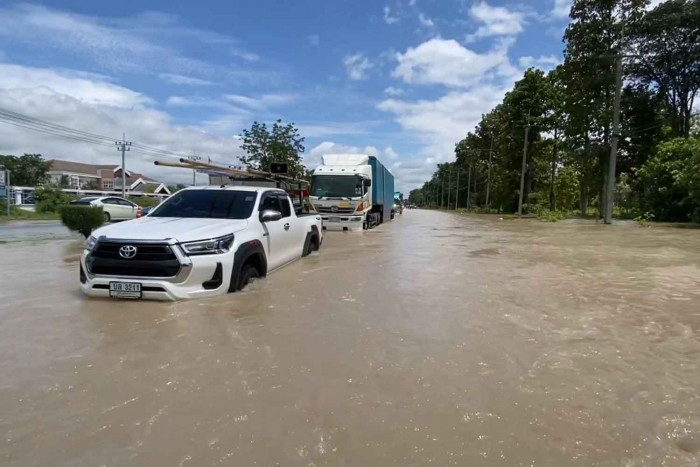 Mittraphap highway flooded in Khon Kaen - Vimarsana News