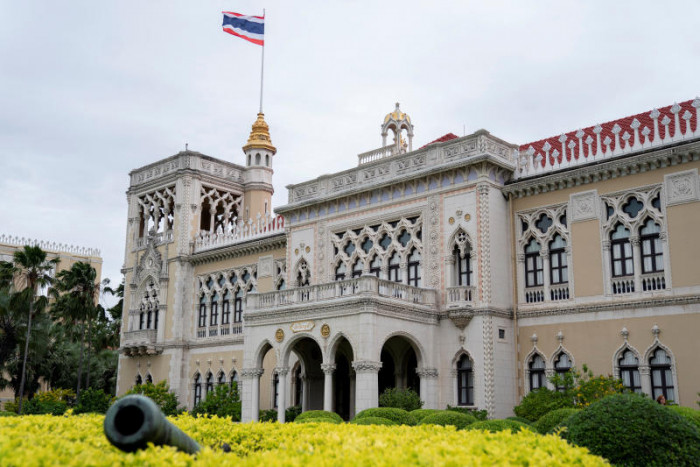 All roads to PM Prayut's office blocked ahead of major rallies - Vimarsana News
