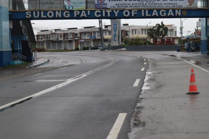 Philippines suspends government work, school classes on storm - Vimarsana News