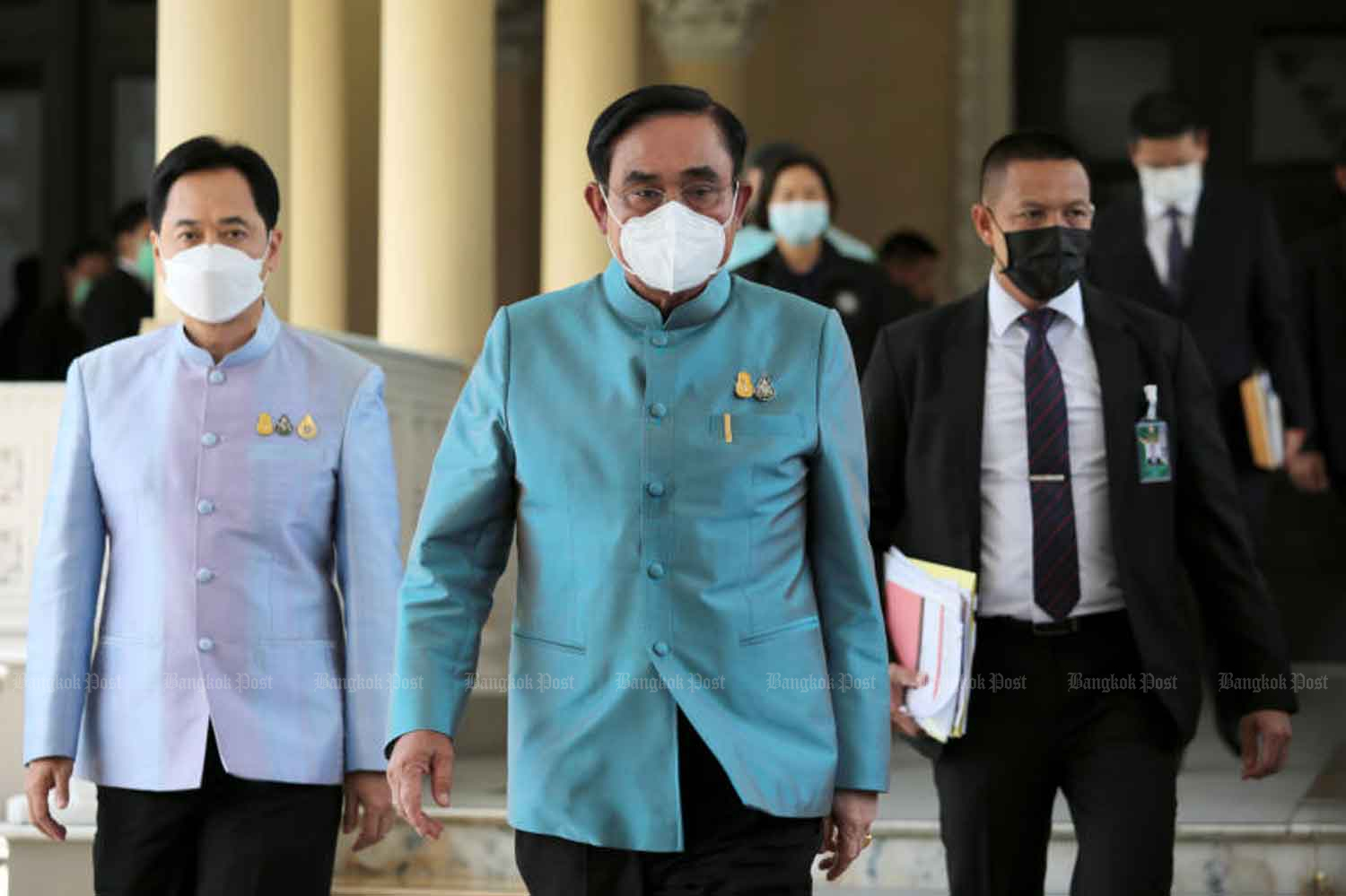 Prime Minister Prayut Chan-o-cha leaves the cabinet's meeting at Government House on Tuesday without holding a press conference. (Photo: Chanat Katanyu)