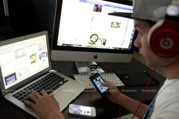 Gen Y biggest net users - Vimarsana News