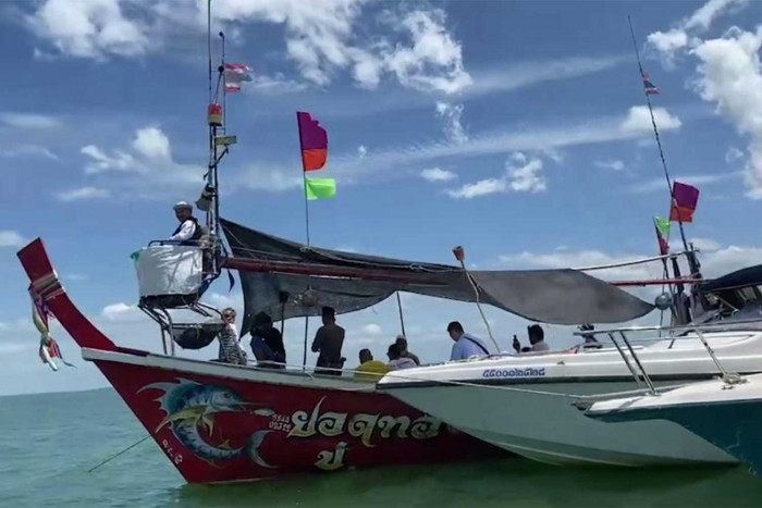 Fisherman found dead in sea - Vimarsana News