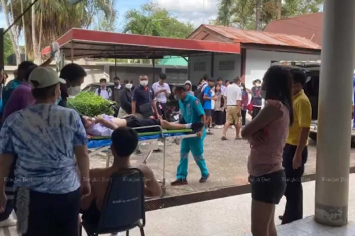 Three students arrested after school knife fight