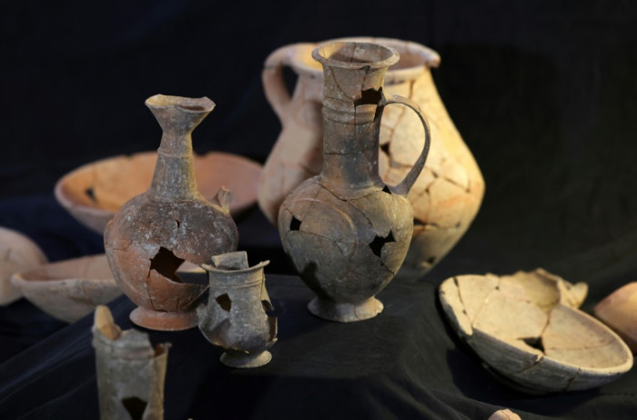 Israeli researchers find opium residue in 3,500-year-old pottery - Vimarsana News