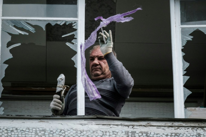 Missiles hit apartments in Ukraine city, as Putin mobilises