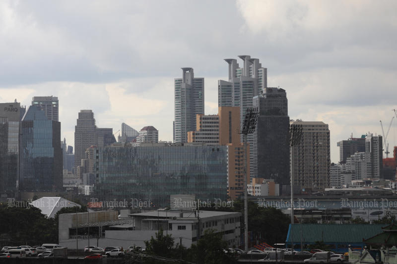 The Bangkok skyline (Photo by Wichan Charoenkiatpakul)