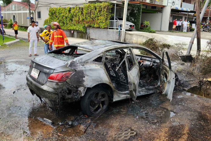 Swedish driver helped out of burning car - Vimarsana News
