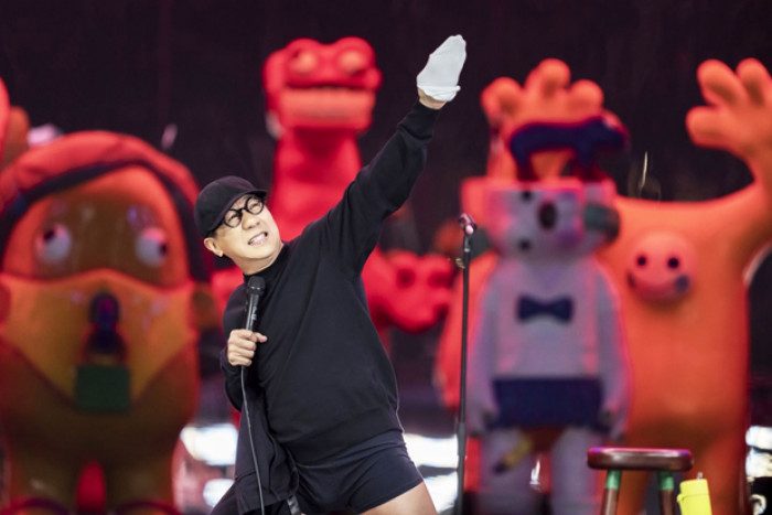 Comedian Nose's Prayut gags find fans and foes - Vimarsana News