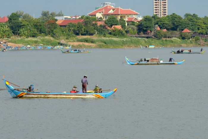 At least 14 children die after ferry sinks in Cambodia's Mekong River - Vimarsana News