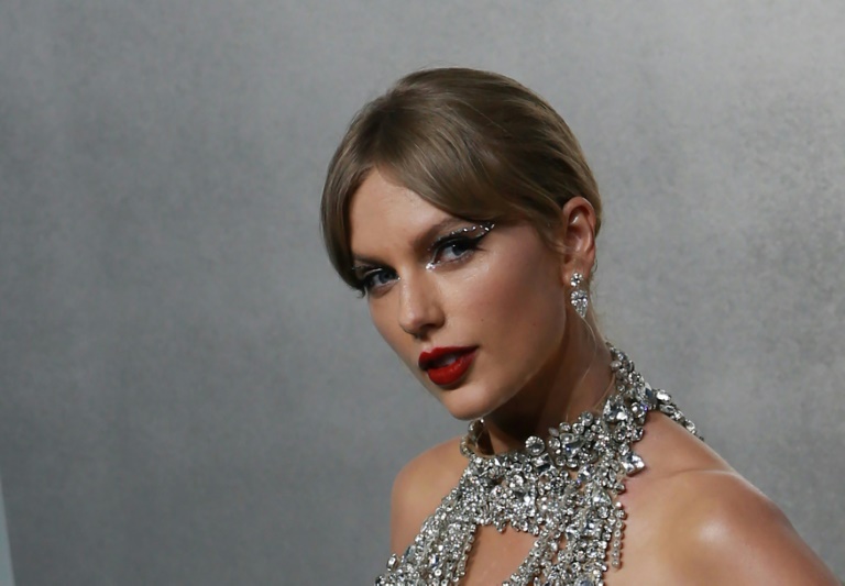 Taylor Swift's 10th album 'Midnights' crashes Spotify