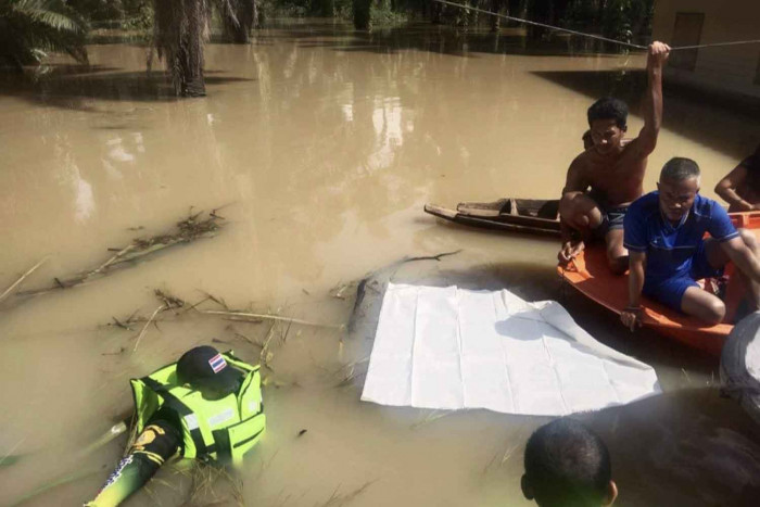 Child drowns at flooded riverside house - Vimarsana News