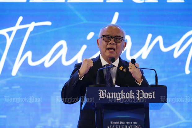 Deputy Prime Minister and Energy Minister Supattanapong Punmeechaow speaks at the Bangkok Post Forum at Centara Grand at Centralworld Hotel on Thursday. (Photo: Chanat Katanyu)