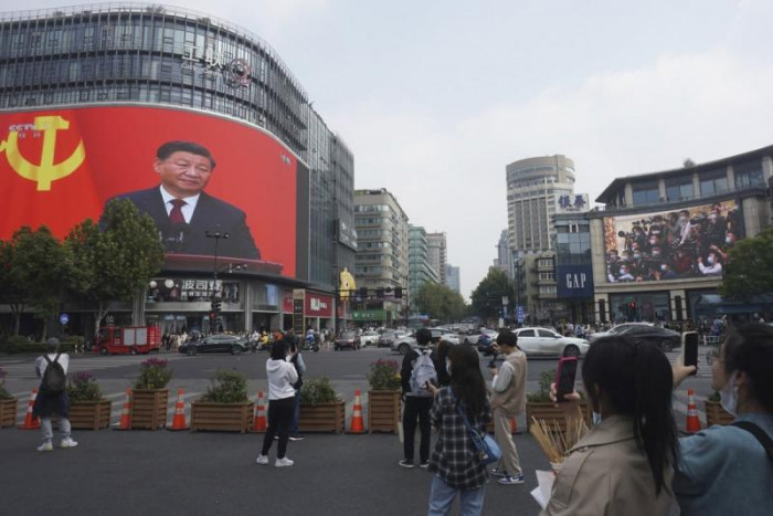 Rich Chinese eye life abroad amid questions about Xi Jinping policy direction - Vimarsana News