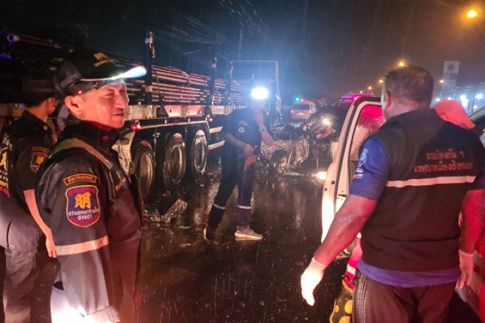 Monk, nun killed when pickup crashes into parked lorry - Vimarsana News