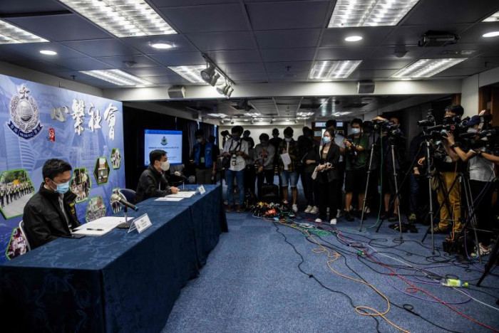 Hong Kong boy band Mirror members, dancers express shock over report findings - Vimarsana News