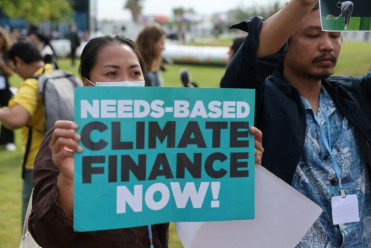 Gridlocked UN climate talks head deep into overtime
