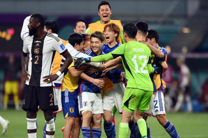 Japan come from behind to stun Germany 2-1