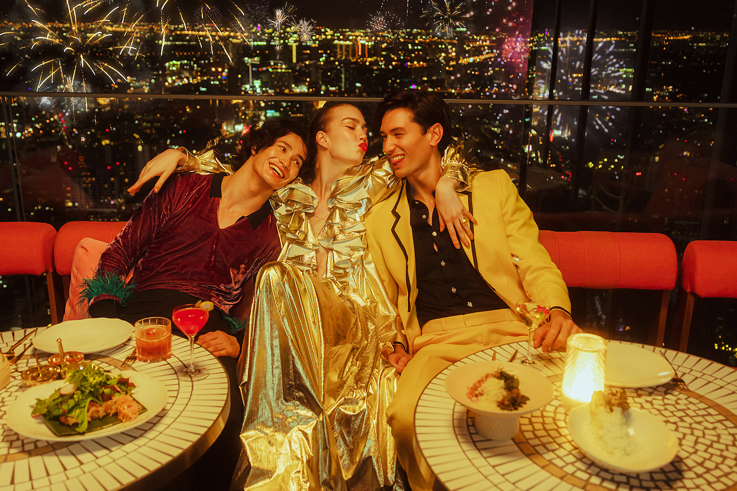 The Standard, Bangkok Mahanakhon rolls into the festive season with a larger-than-life retro glam fest