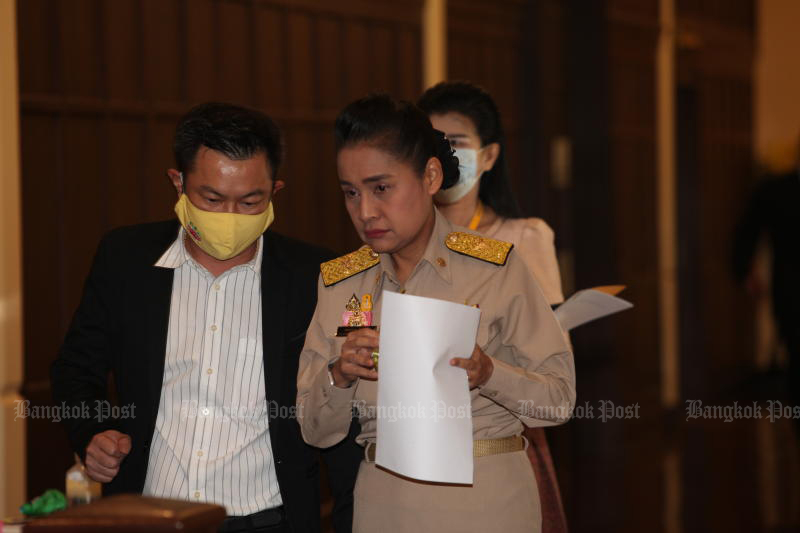 Kanokwan Vilavan is still officially the deputy education minister but the NACC is seeking to have her suspension upgraded to a sacking while it continues to pursue a land encroachment case against her. (Bangkok Post file photo)