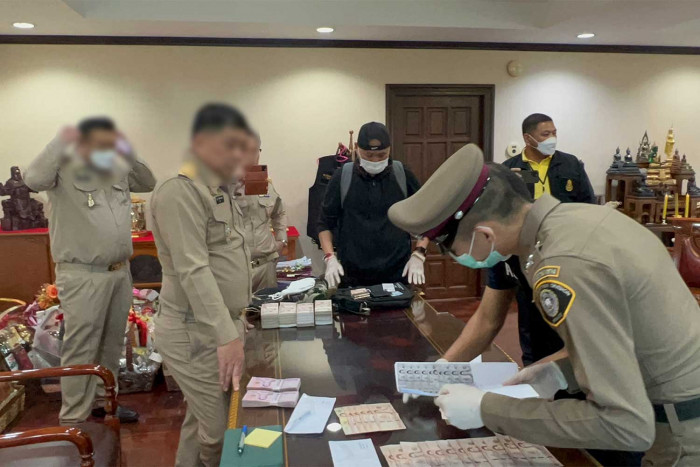 Accused National Parks chief released on B400,000 bail - Vimarsana News