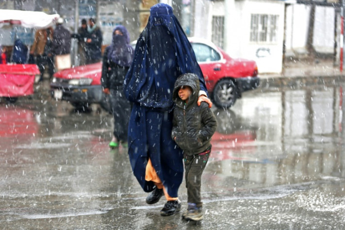 G7 tells Taliban to 'urgently reverse' ban on women aid workers - Vimarsana News