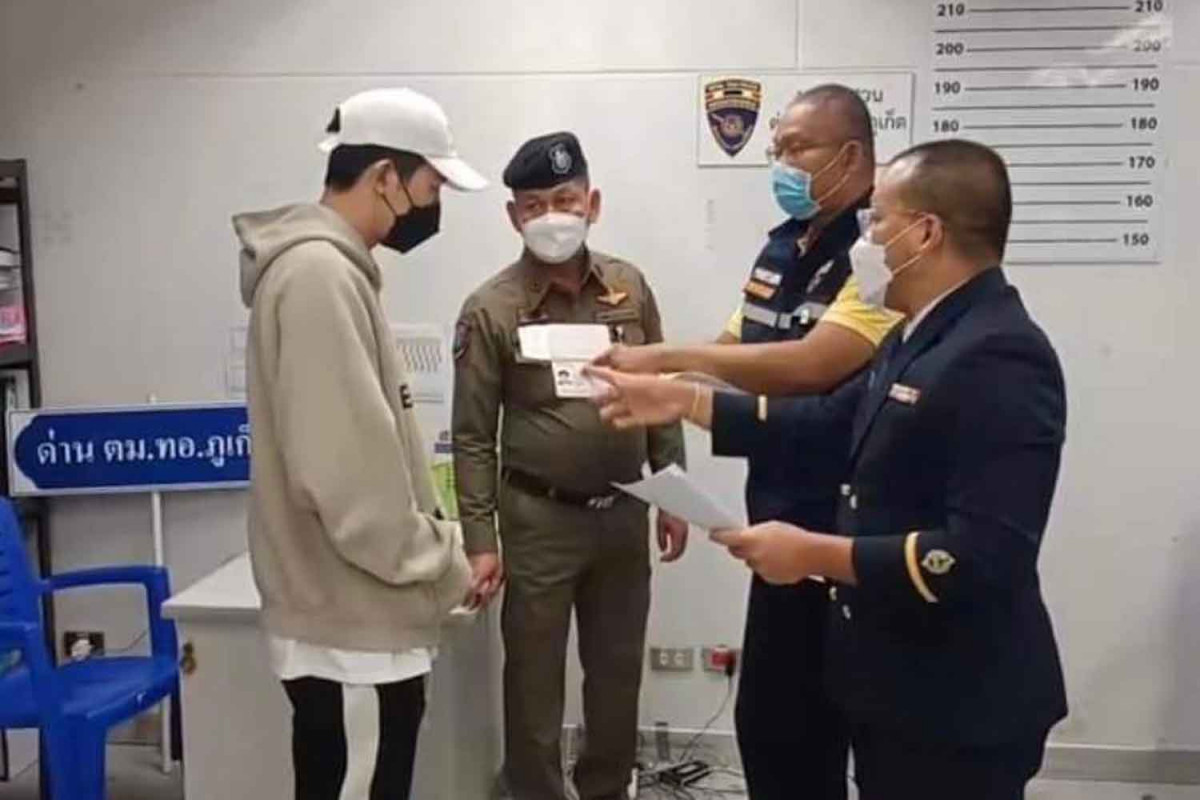 Bangkok Post - Foreigner nabbed over scam