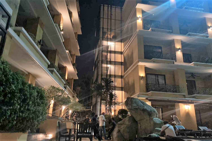 Chinese tour agent dies in fall from Pattaya hotel roof - Vimarsana News