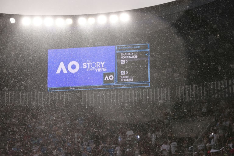 More rain delays at Australian Open as players begin to grumble