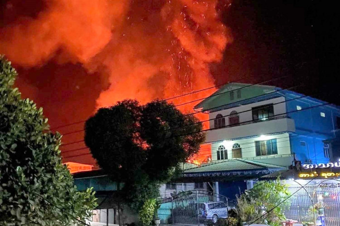 Myanmar rebels attack Payathonzu border town - Vimarsana News