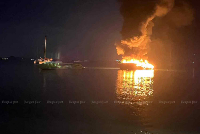Speedboat destroyed by fire off Samui - Vimarsana News