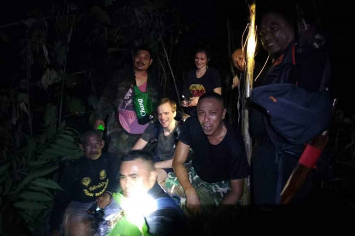 Bangkok Post - Searchers find tourists lost in Phuket forest overnight