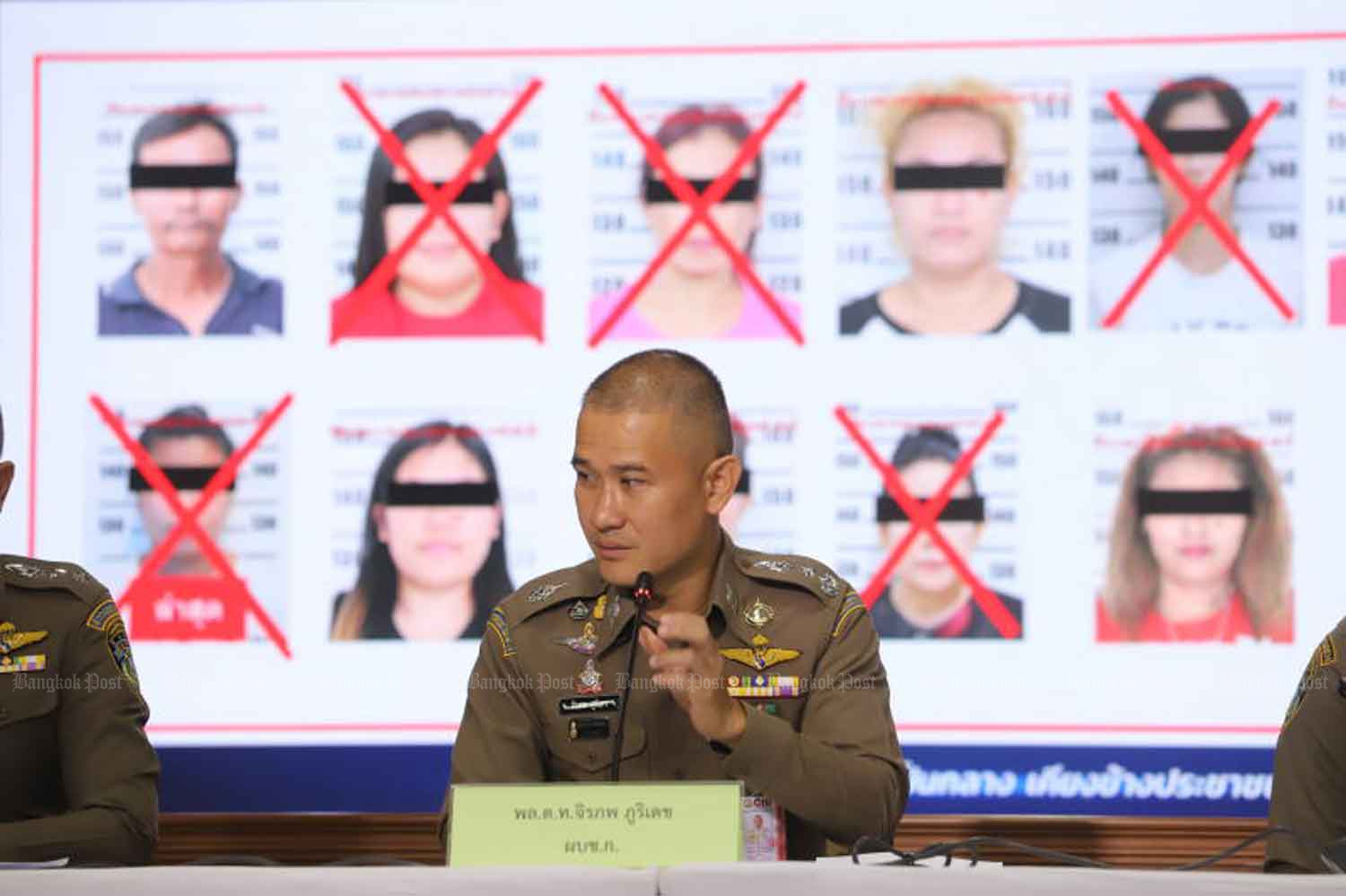 Pol Lt Gen Jirabhop Bhuridej, commissioner of the Central Investigation Bureau, holds a press conference on suppression of scammers who used 