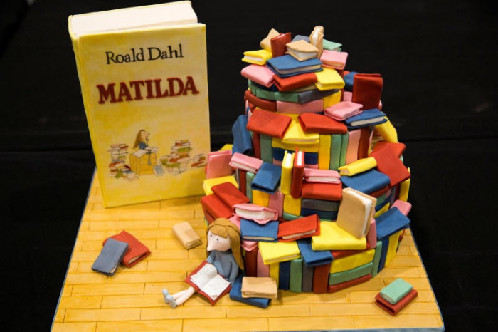 Roald Dahl's books rewritten to make them 'less offensive' - Vimarsana News