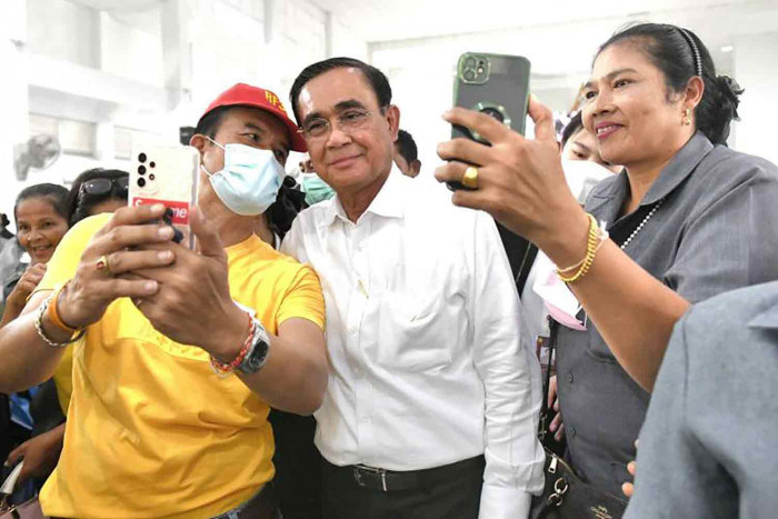 Prayut's eyebrows say it all for poll campaign slogan sleuths - Vimarsana News