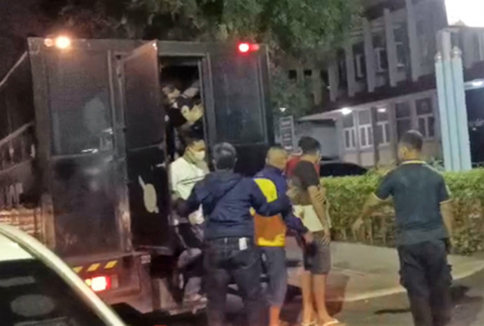 Gamblers arrested in Bangkok - Vimarsana News