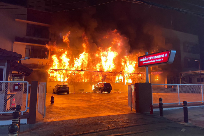 Fire destroys police building in Bangkok's Sathon - Vimarsana News