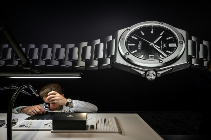 Geneva watch show opens in throes of banking turmoil - Vimarsana News