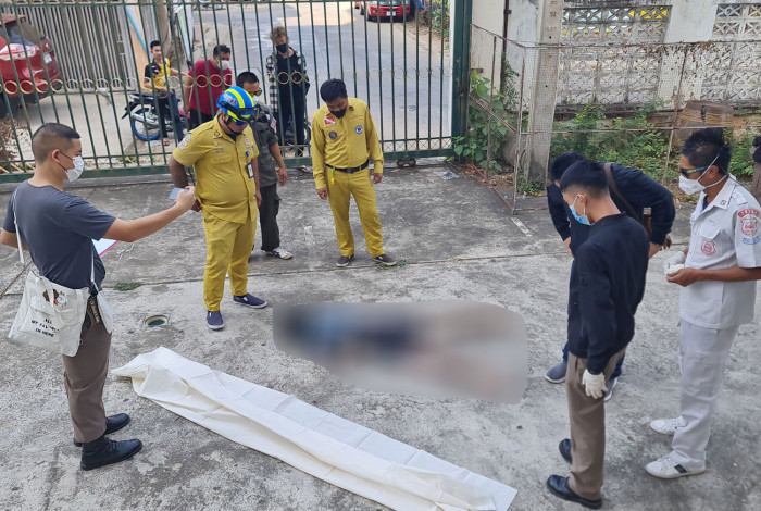 Body with stab wounds found in college grounds - Vimarsana News