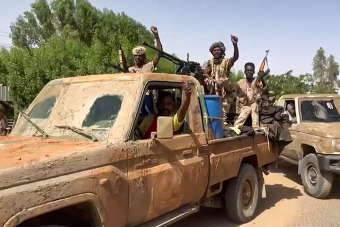 Fears mount in Sudan as former regime members escape - Vimarsana News